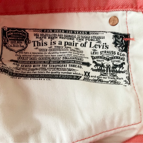 Levi’s 501 Mid-Rise Denim Shorts in Coral Size 28 NWOT - Picture 6 of 8